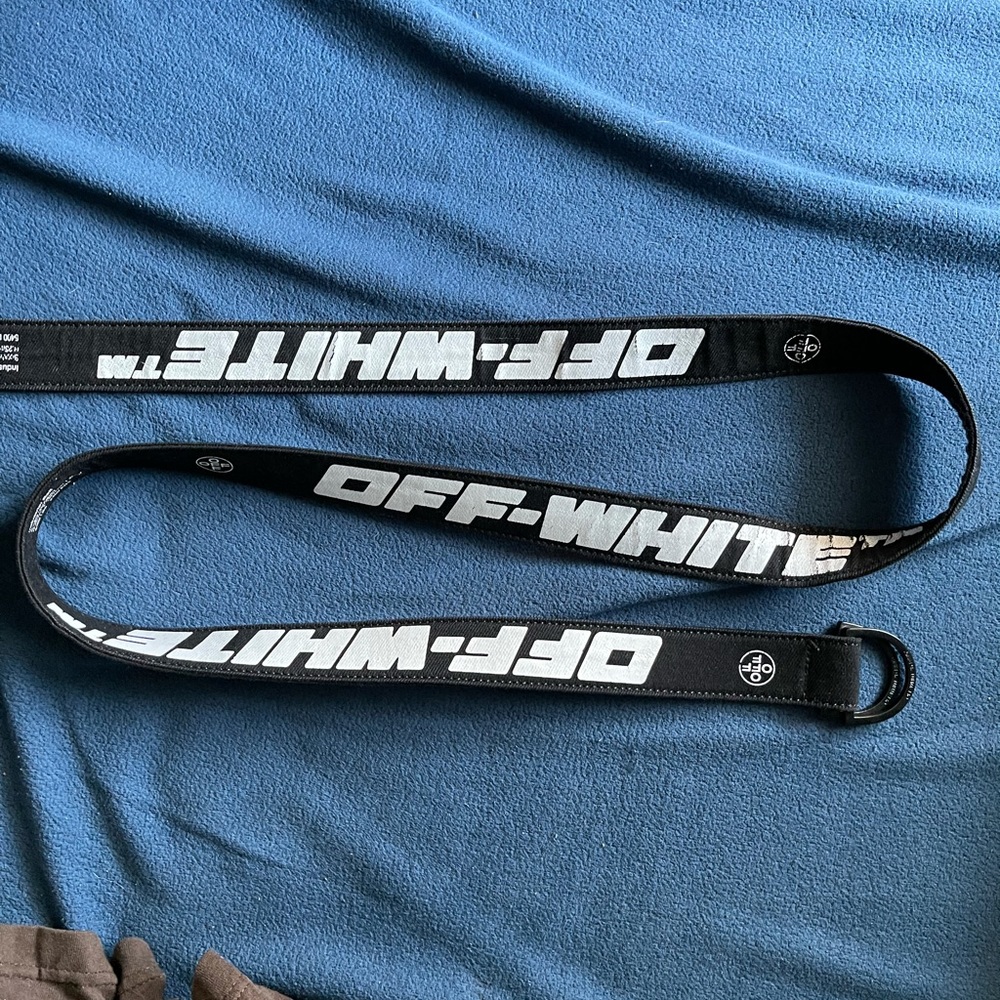 Off-white industrial belt